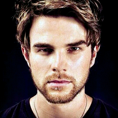 Biography (Biografia) - Nathaniel Buzolic Fansite